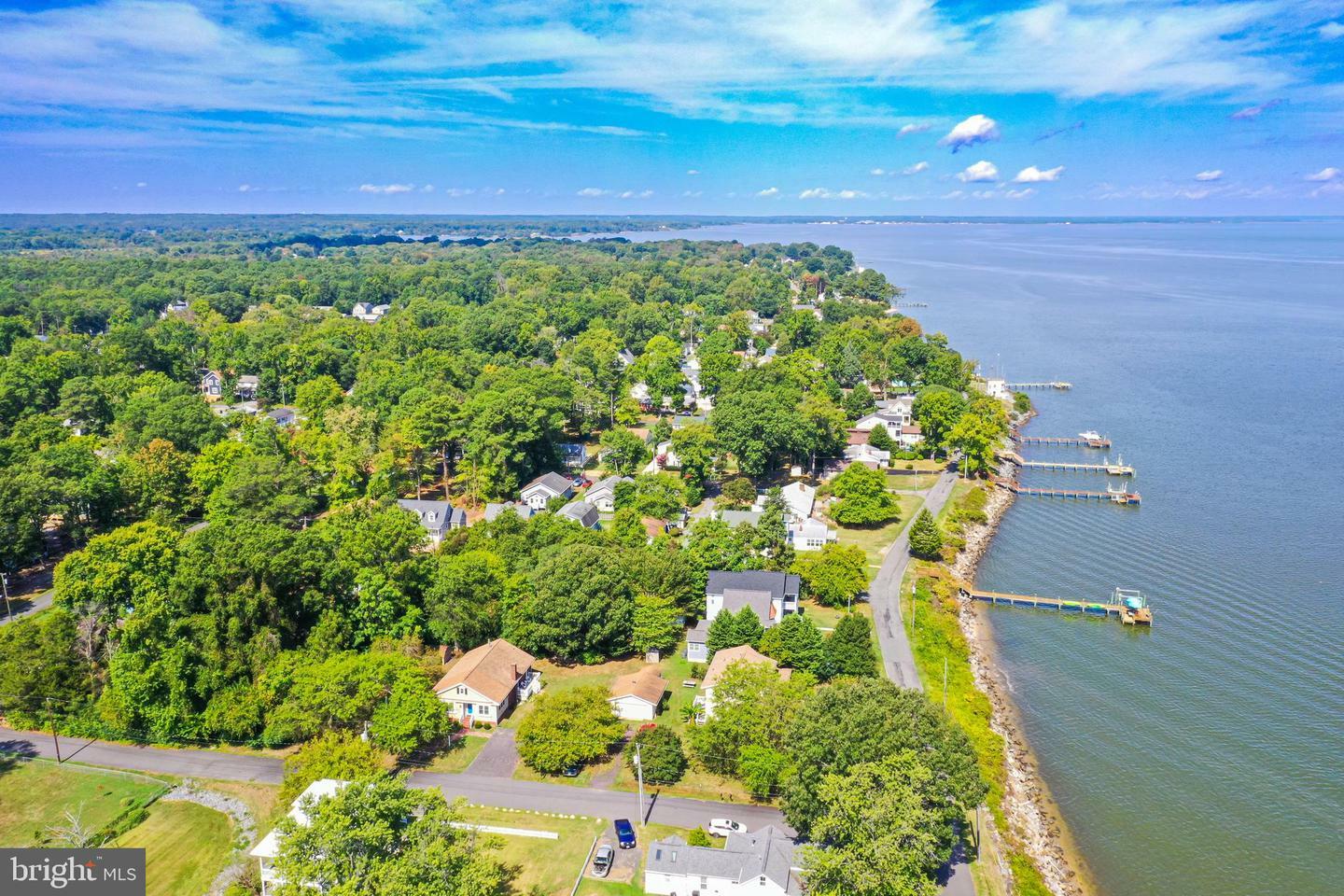Property Photo: 7 5th Street VA 22443