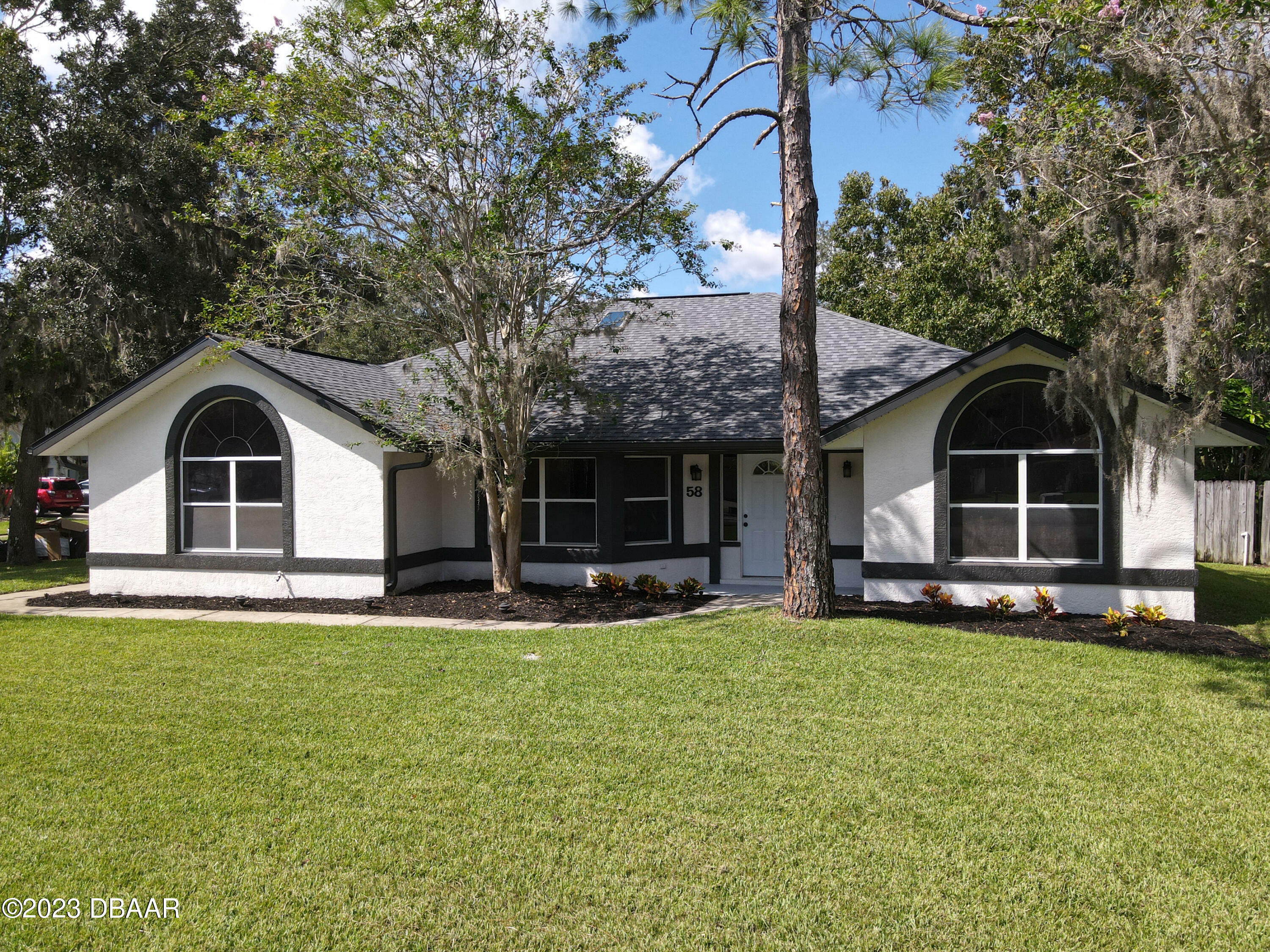 Property Photo:  58 S Center Street  FL 32174 