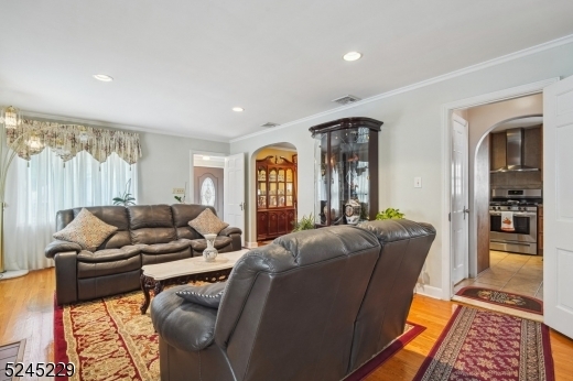 Property Photo: 637 Palisade Rd NJ 07083