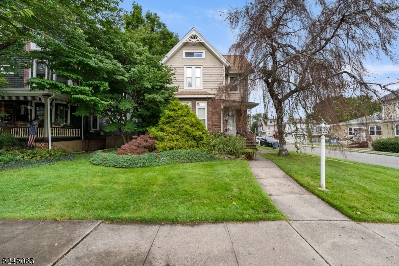 Property Photo: 49 Lincoln Ave 2 NJ 07424