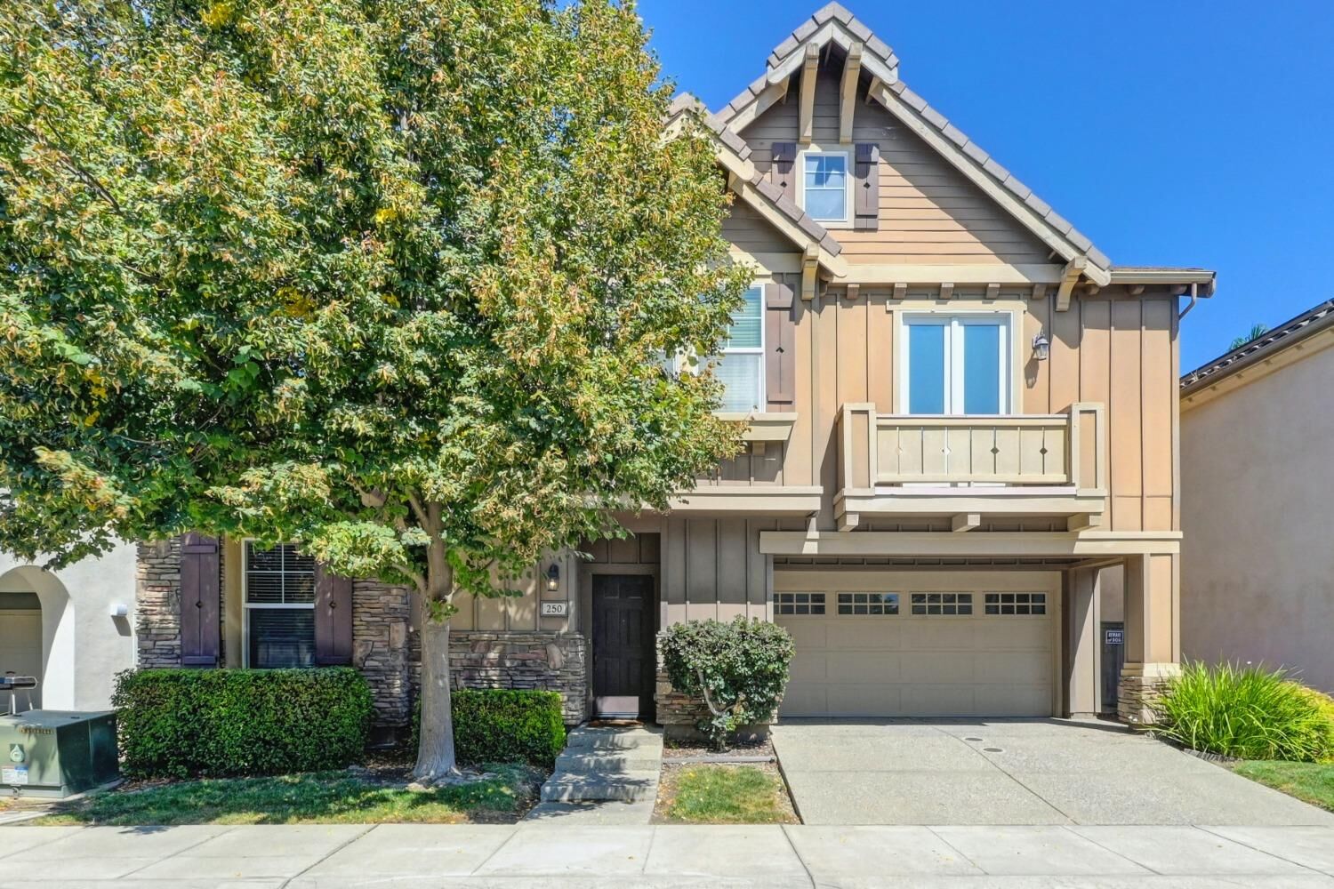 Property Photo: 250 Martis Valley Circle CA 95835