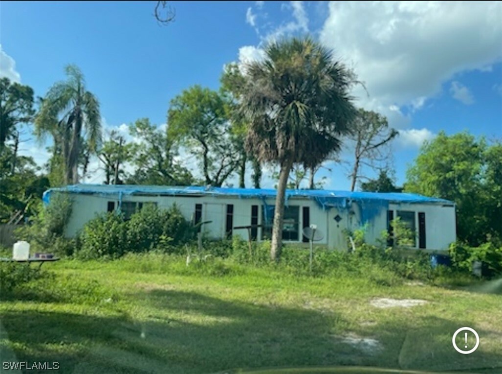 Property Photo: 1982 Laurel Lane FL 33917