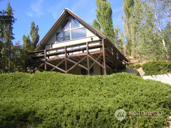 Property Photo:  410 Shady Lane  WA 98801 