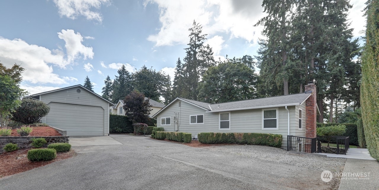 Property Photo: 11211 SE 316th Place WA 98092