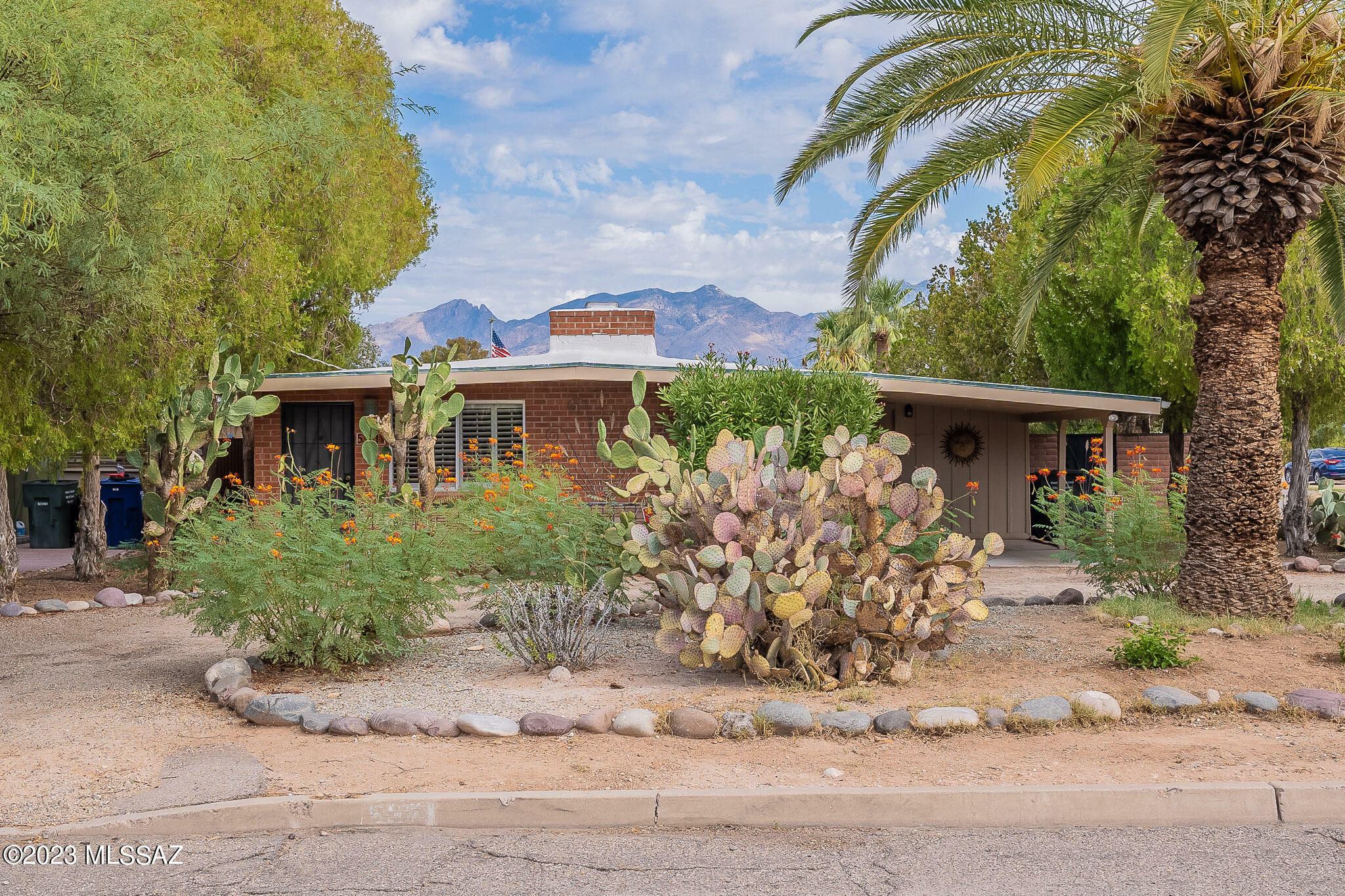 Property Photo: 5371 E Fairmount Street AZ 85712
