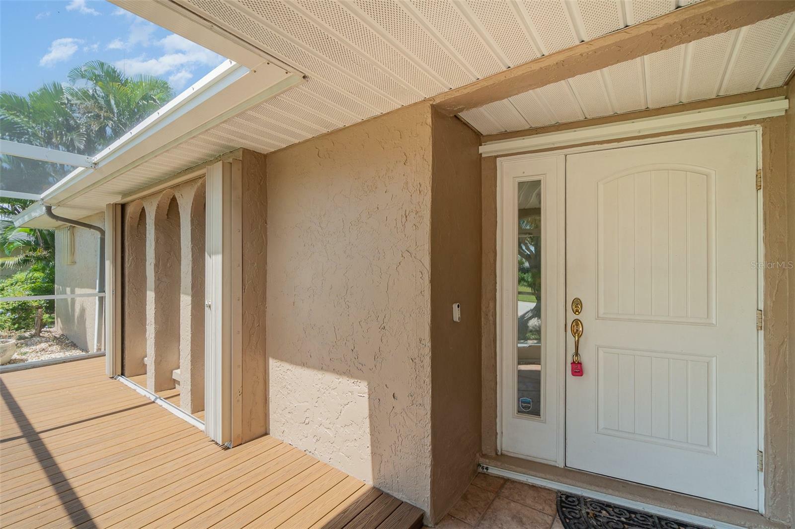 Property Photo: 1403 SE 33rd Street FL 33904
