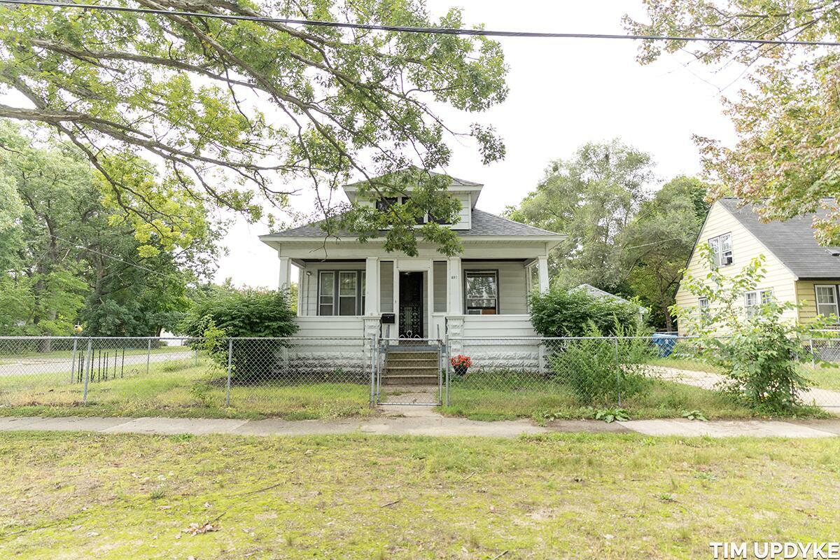 491 Adams Avenue  Muskegon MI 49442 photo