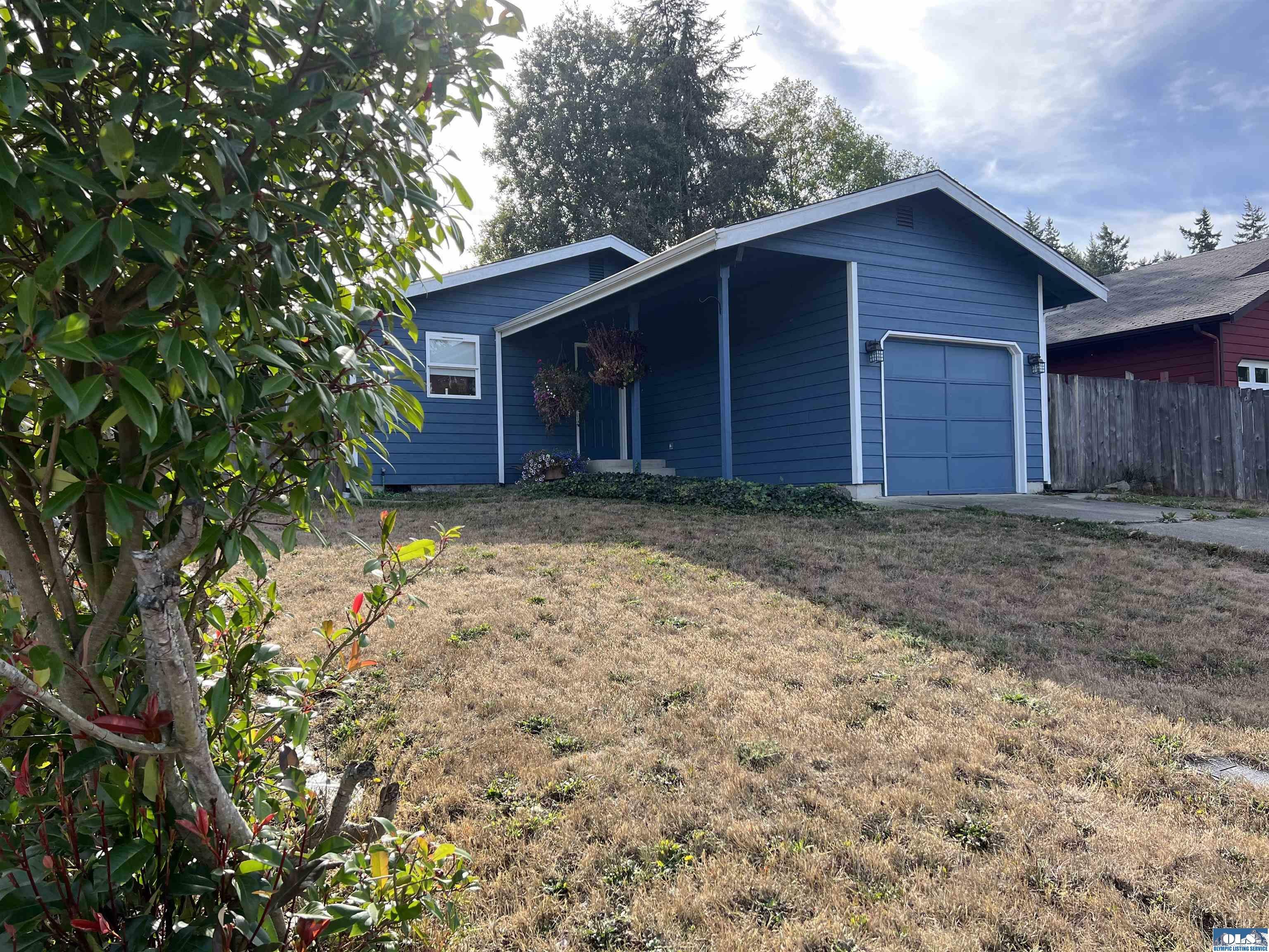 Property Photo:  1602 W 15th  WA 98363 