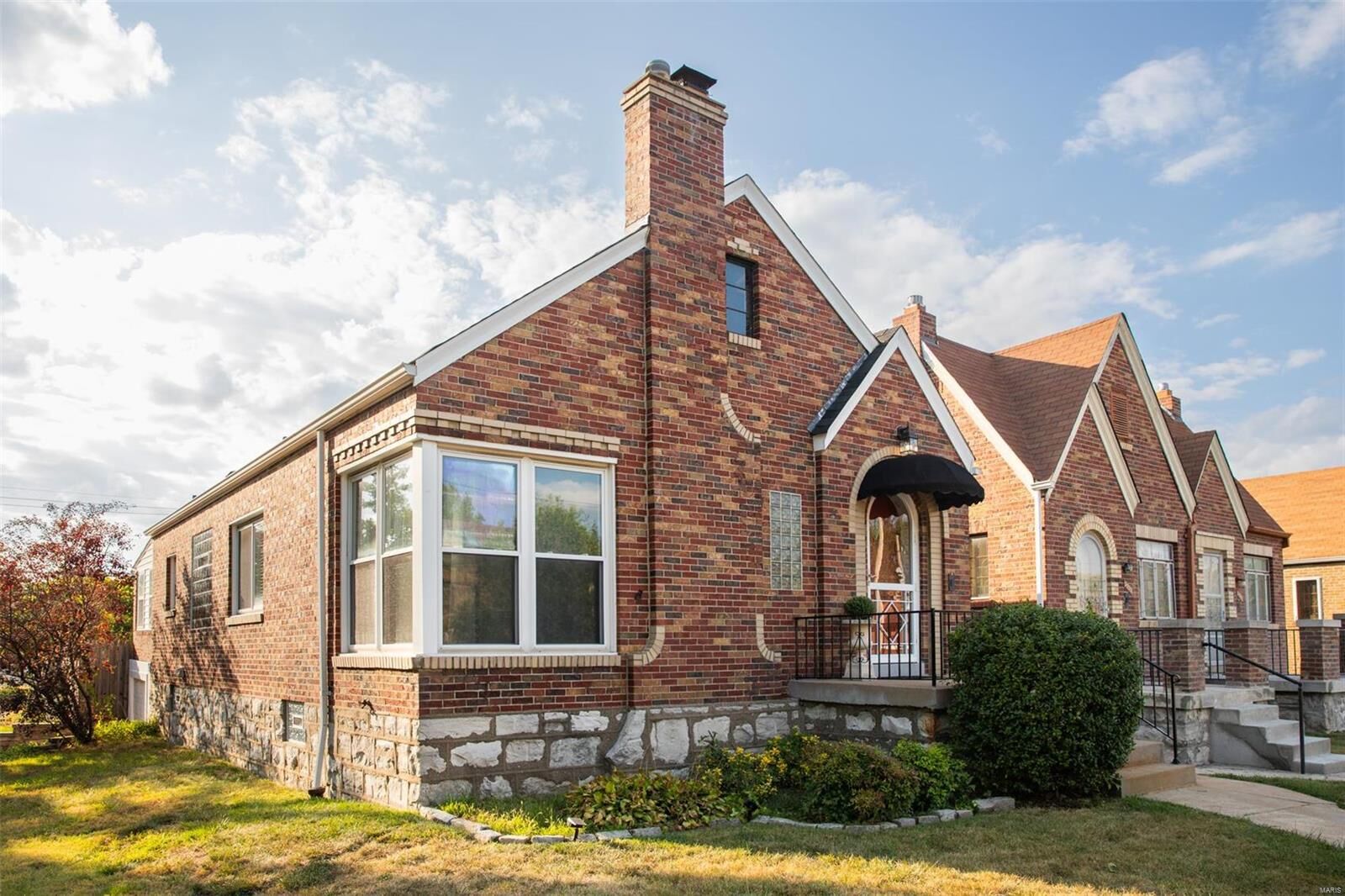 Property Photo: 3725 Sulphur Avenue MO 63109