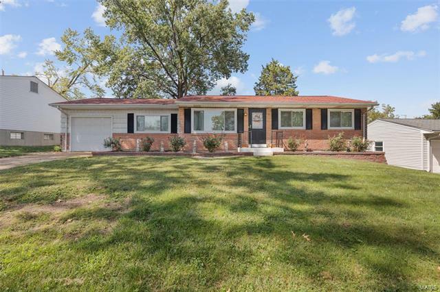 Property Photo:  10521 Sonata Drive  MO 63123 