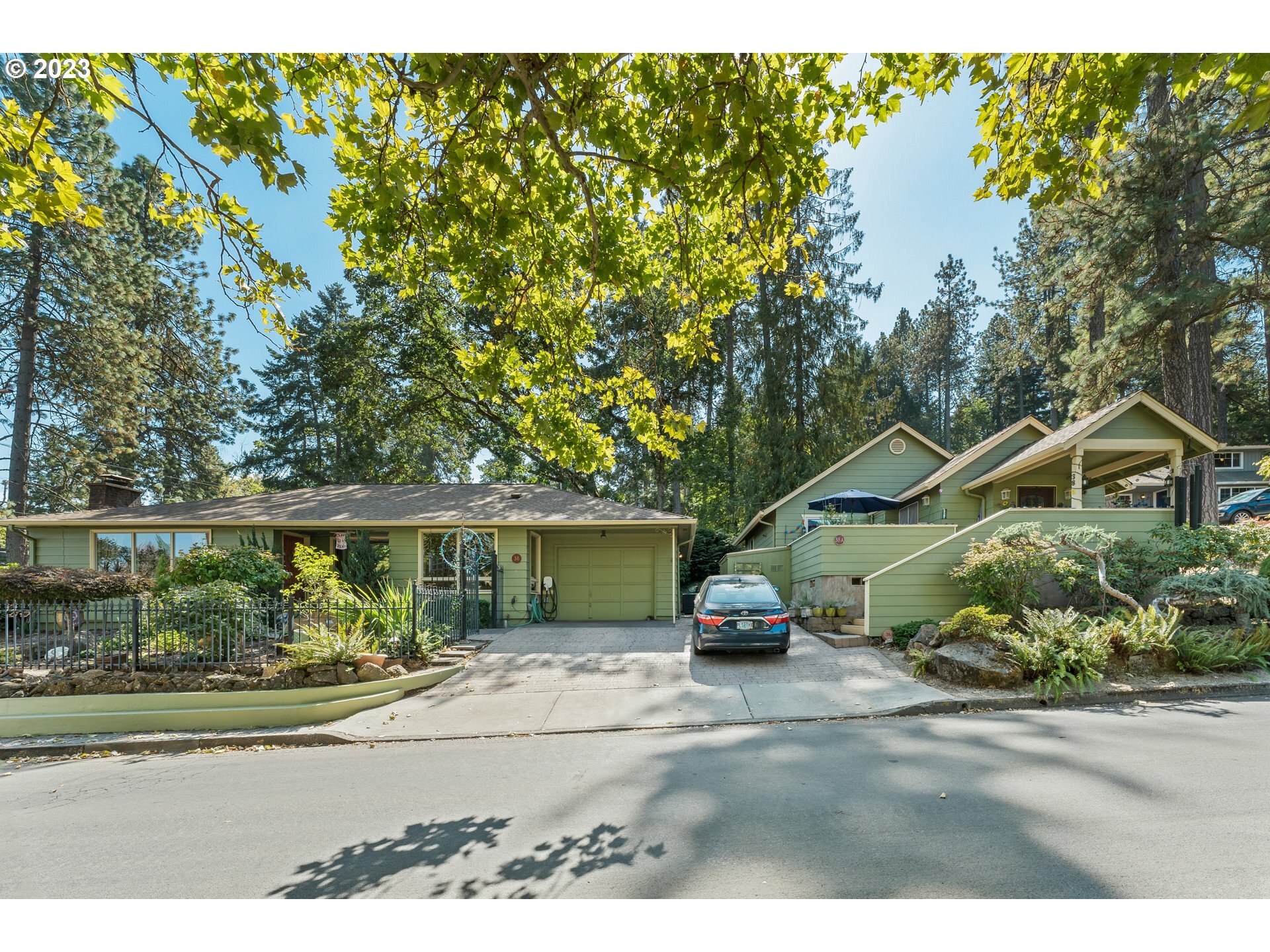 38 W 30th Ave  Eugene OR 97405 photo
