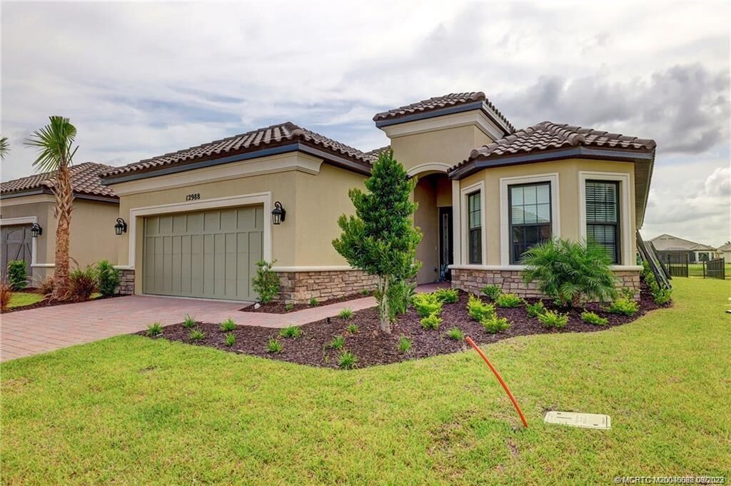 Property Photo: 12988 SW Ambra Street FL 34987