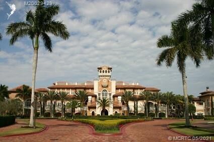 Property Photo: 161 SE Tramonto Street FL 34984