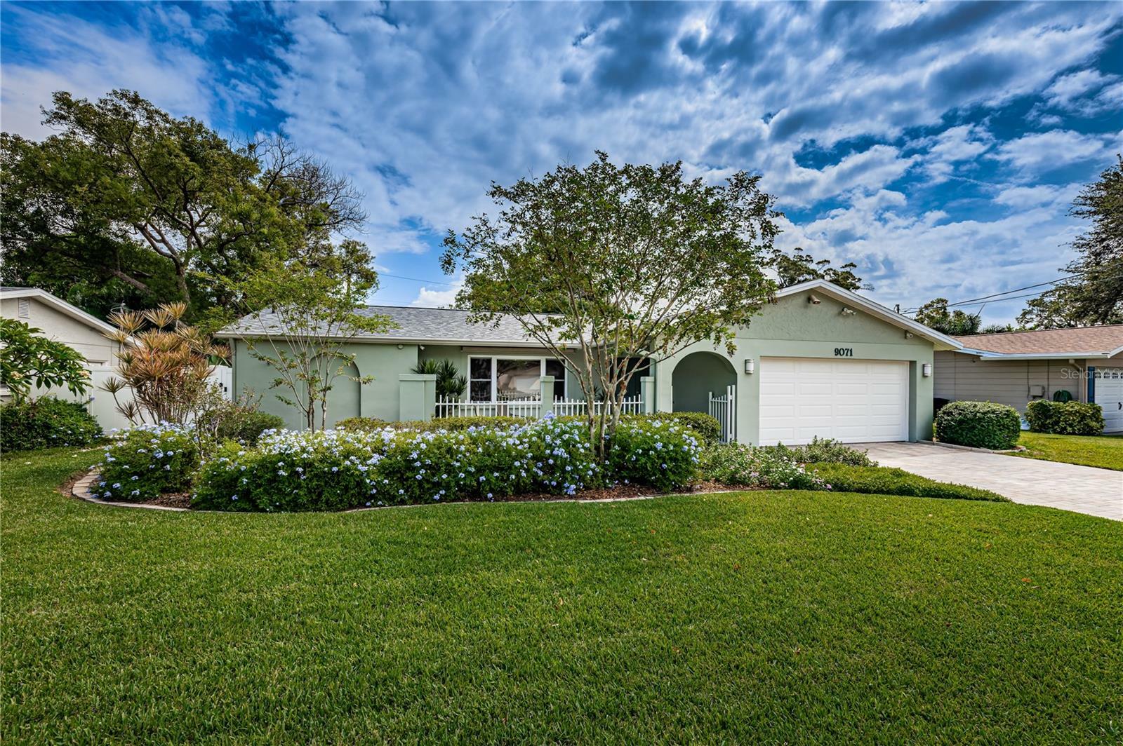 Property Photo:  9071 Ridge Road  FL 33772 