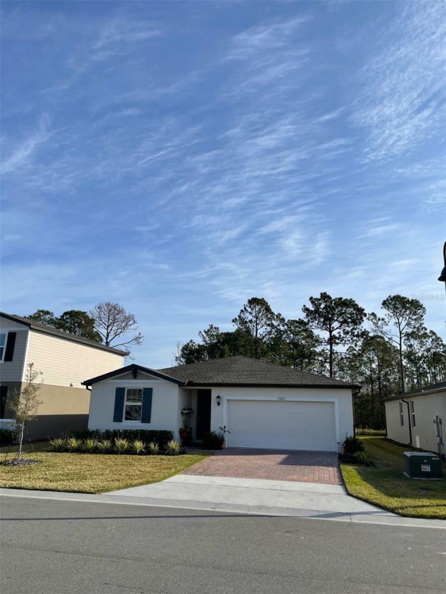 Property Photo:  17253 Cagan Crossings Boulevard  FL 34714 