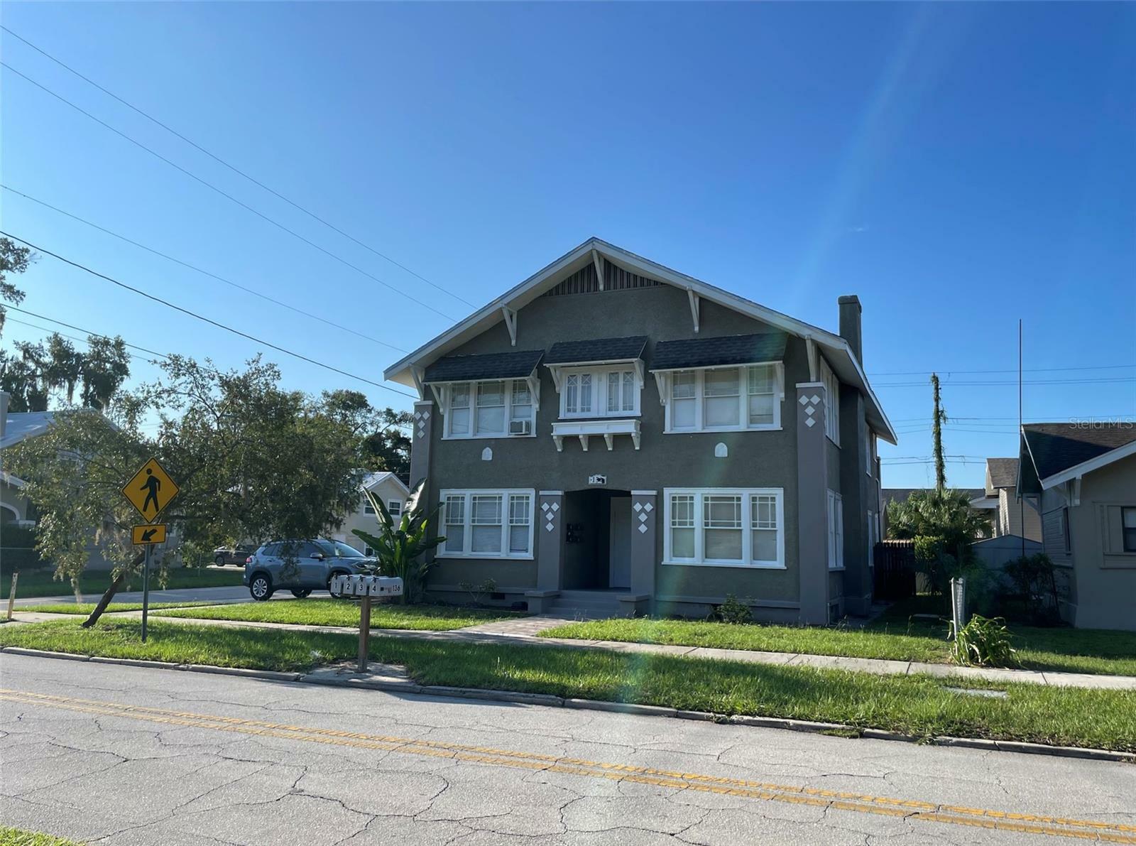 Property Photo:  136 Avenue C NE  FL 33881 