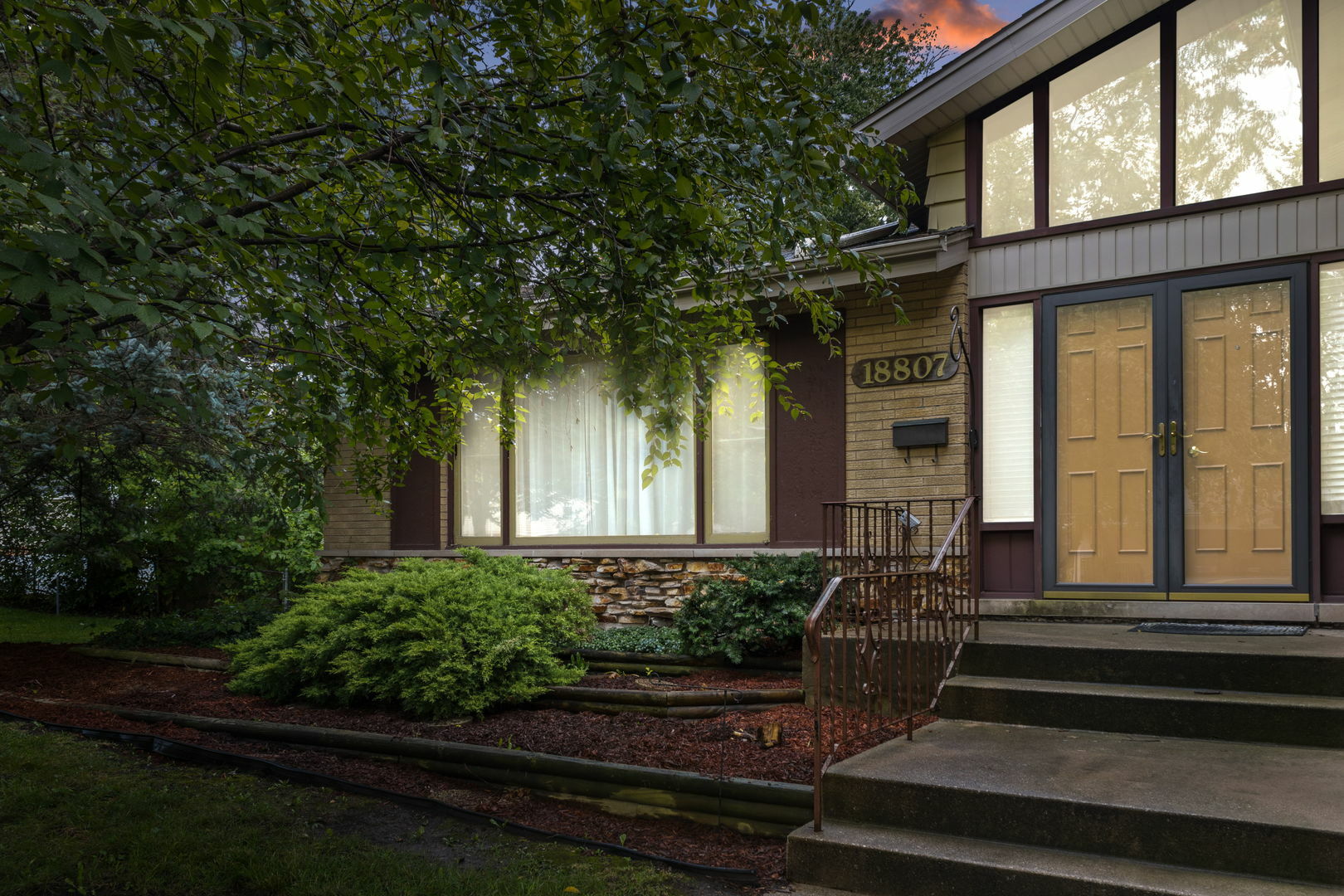 18807 Delta Road  Homewood IL 60430 photo