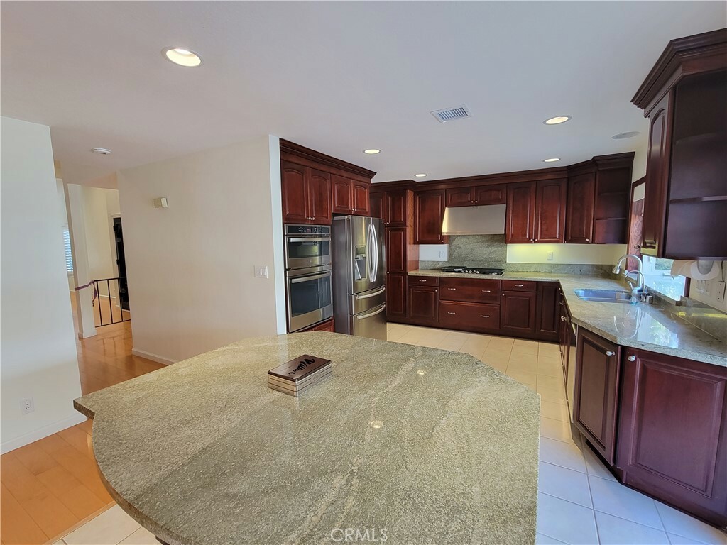 Property Photo:  753 Rushing Creek Place  CA 91360 