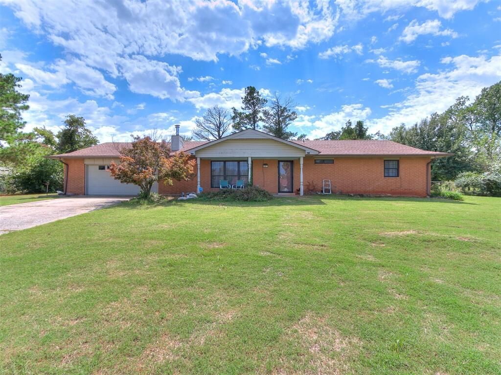 Property Photo:  15198 Pheasant Run  OK 73020 