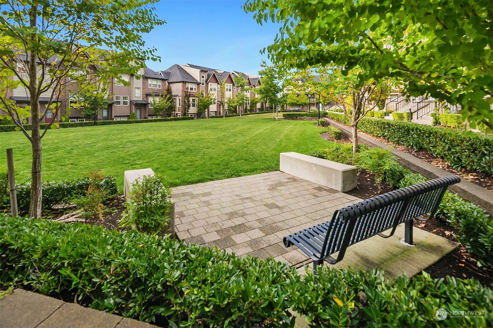 Property Photo: 1316 Greenwich Walk NE 30.3 WA 98029