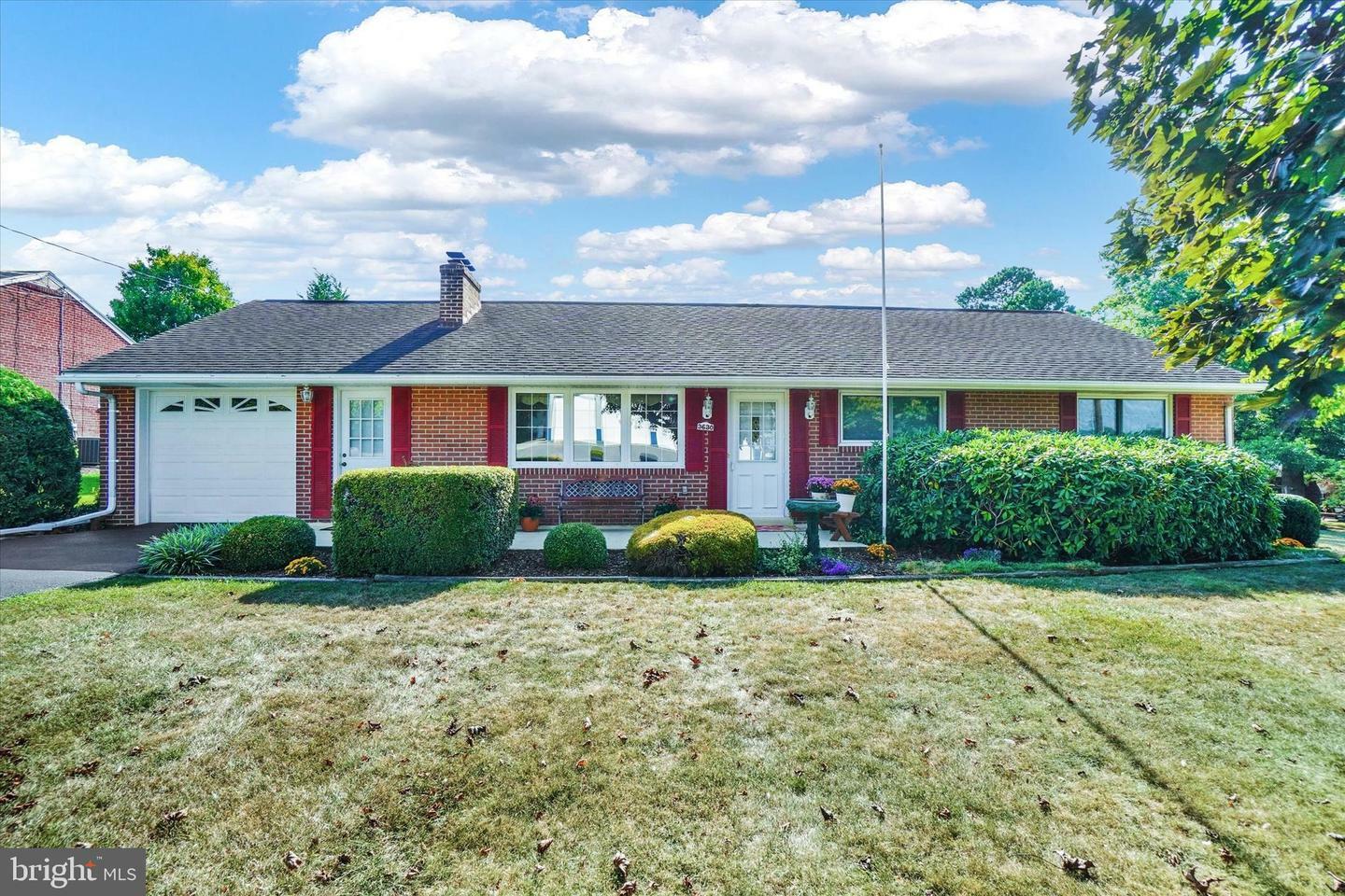 Property Photo:  3630 Willow Road  PA 17315 