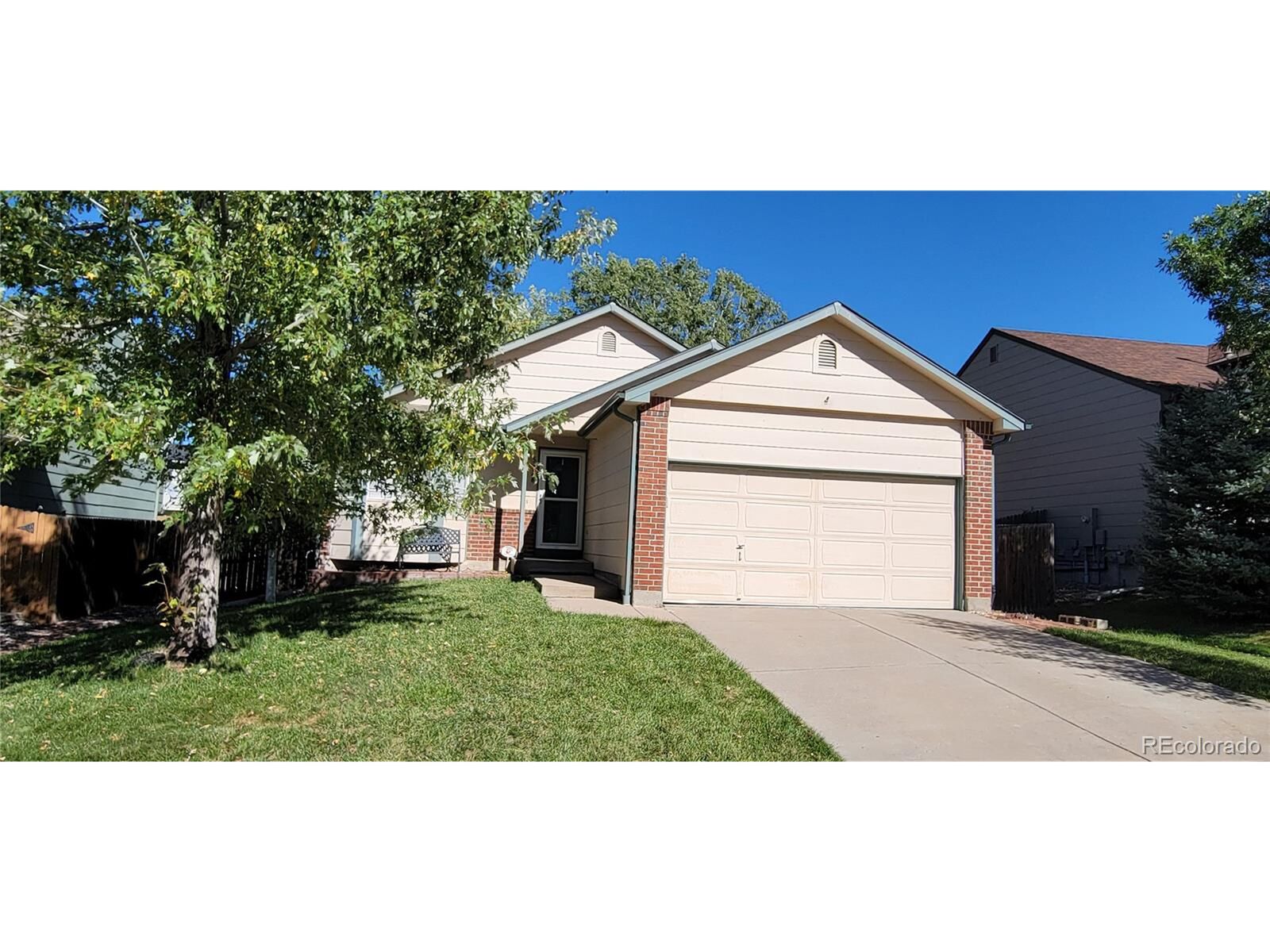 Property Photo:  5328 S Ukraine St  CO 80015 