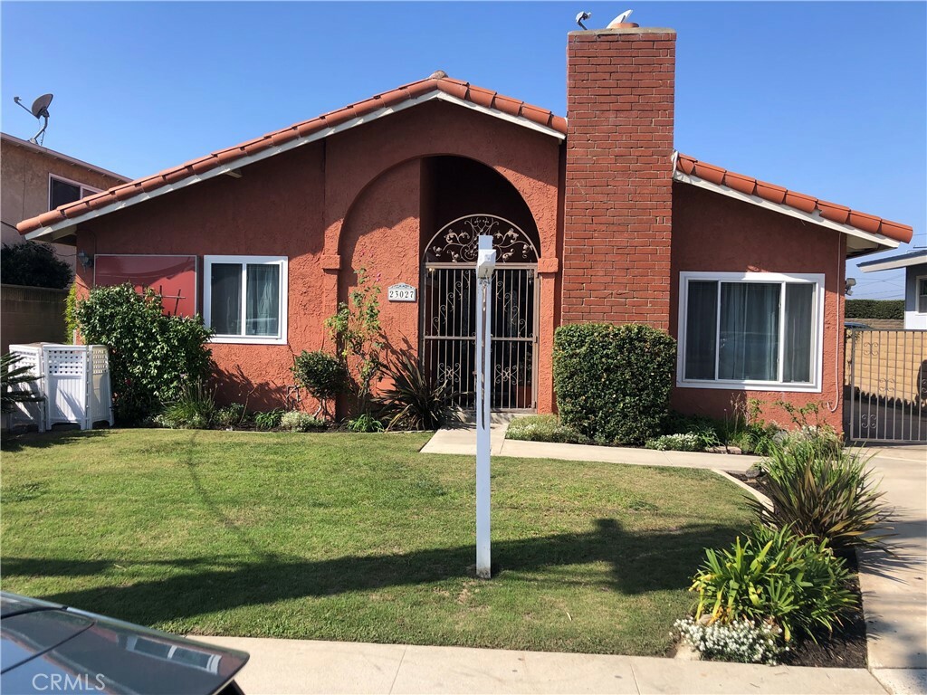 Property Photo:  23027 Arlington Avenue  CA 90501 