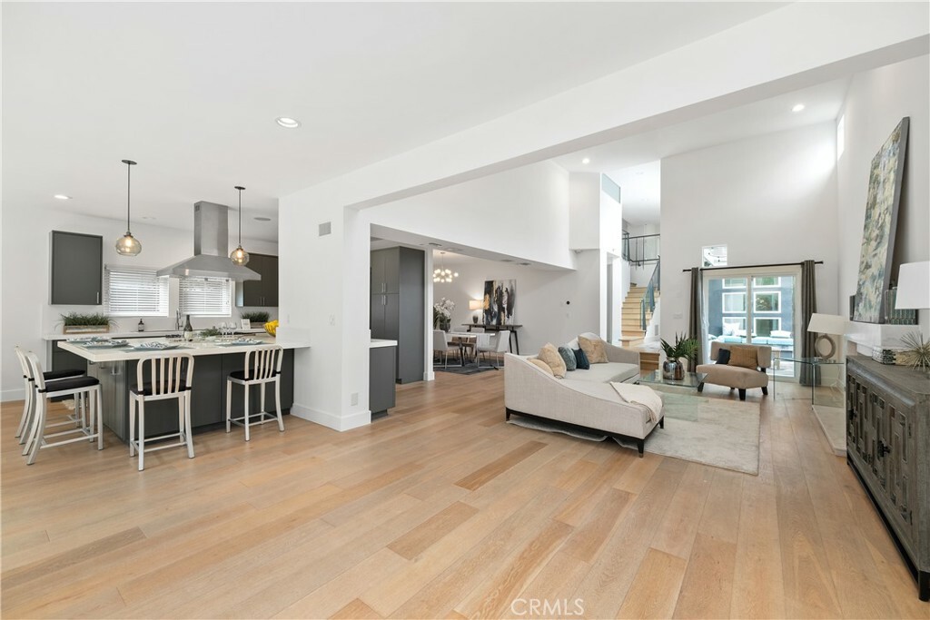 Property Photo: 3308 Pacific Avenue CA 90266