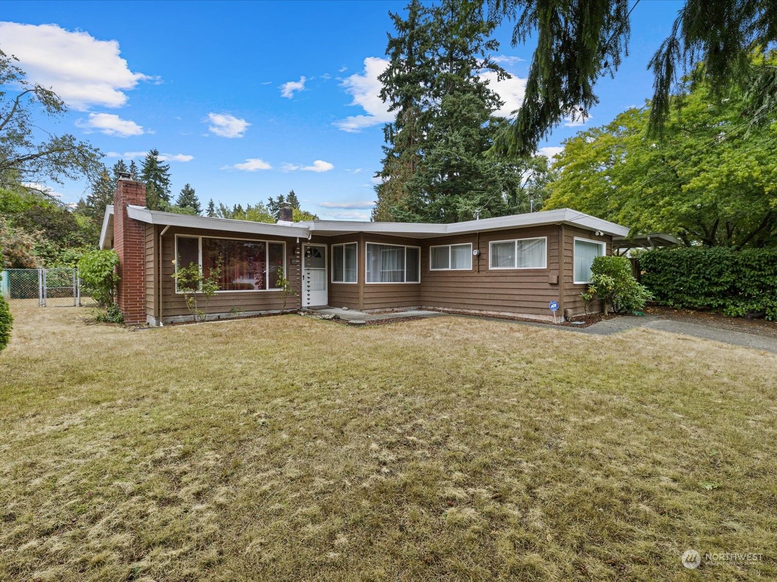 Property Photo: 324 NE 157th Street WA 98155