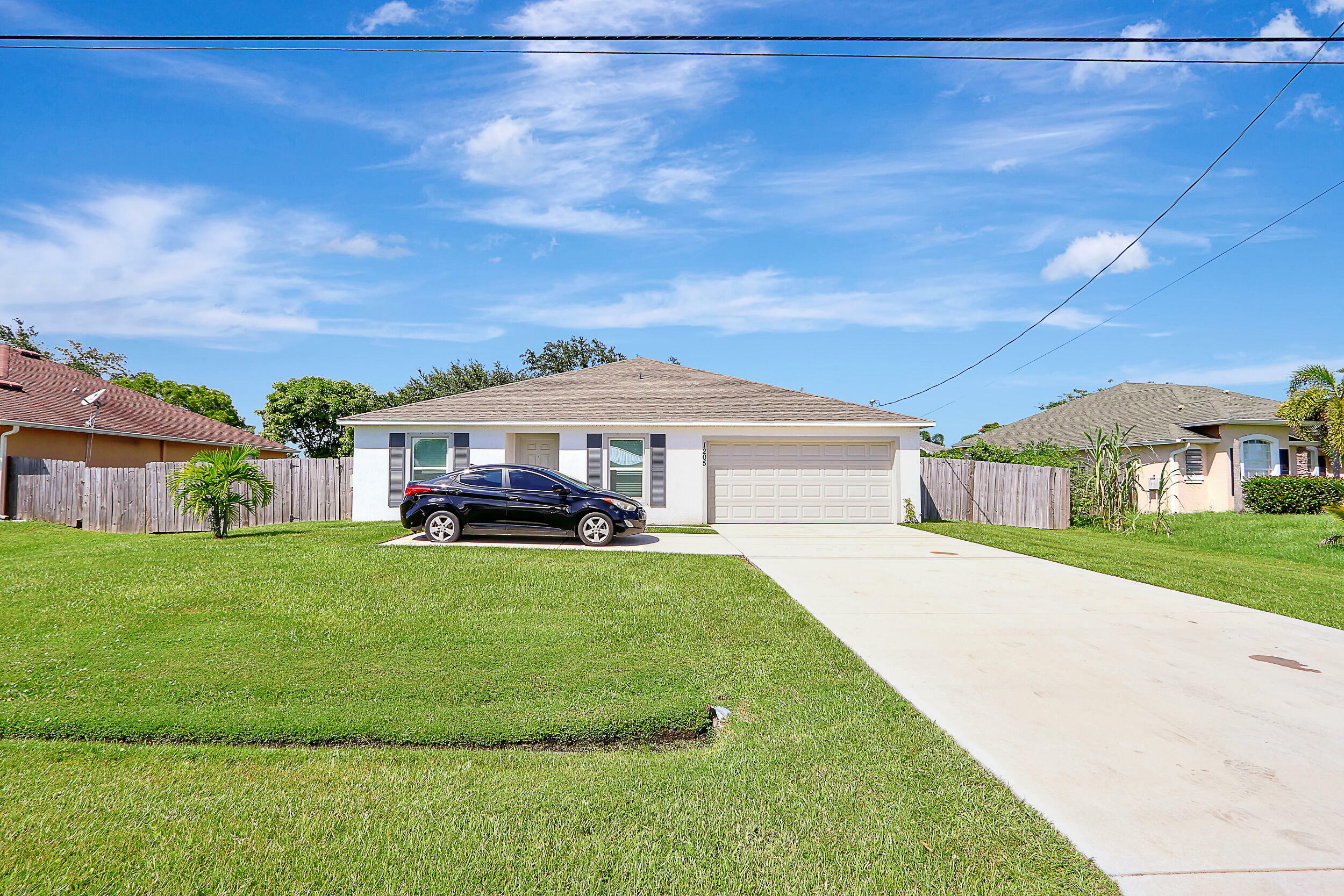 Property Photo:  1205 SW Alcantarra Boulevard  FL 34953 