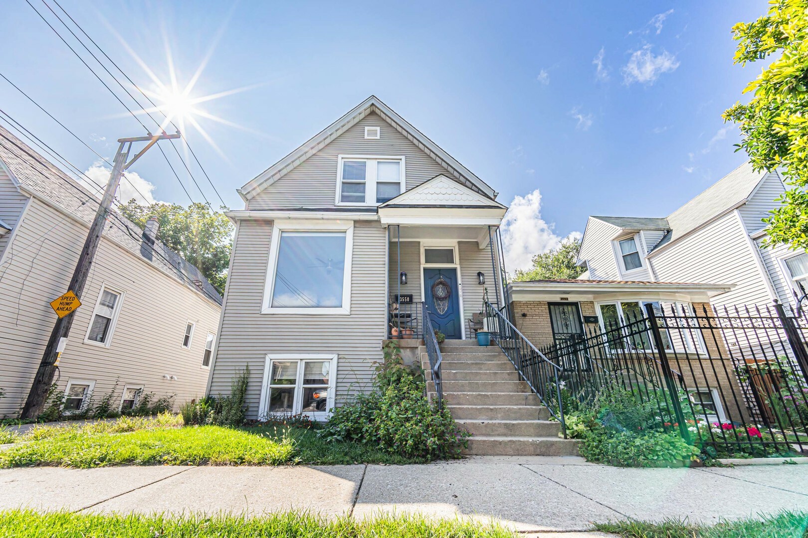 Property Photo: 3550 N Albany Avenue IL 60618