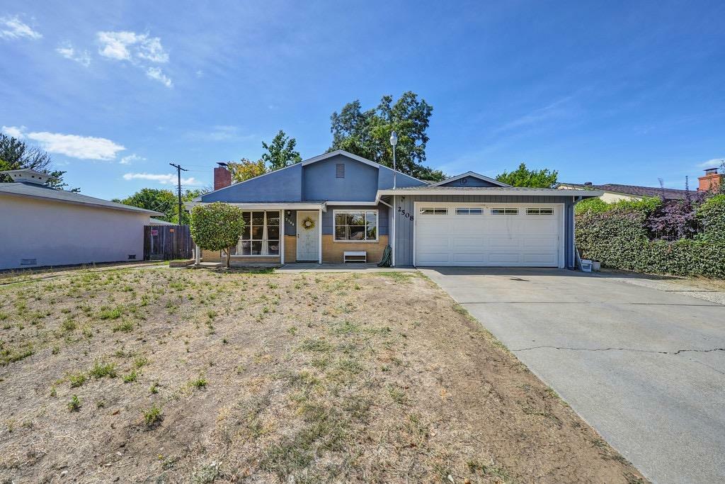 Property Photo:  2508 Fernandez Drive  CA 95822 