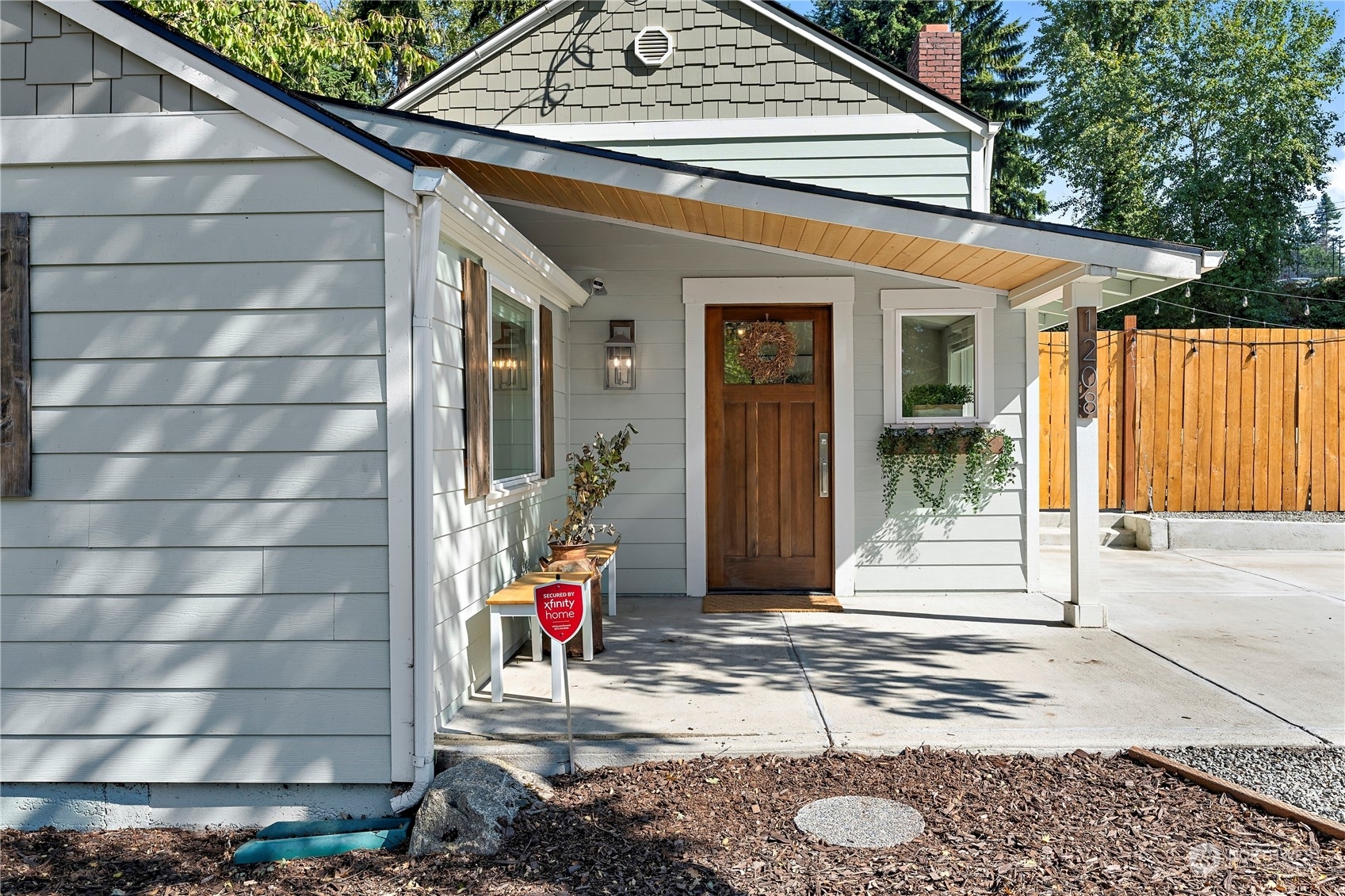 Property Photo: 1208 13th Avenue WA 98354