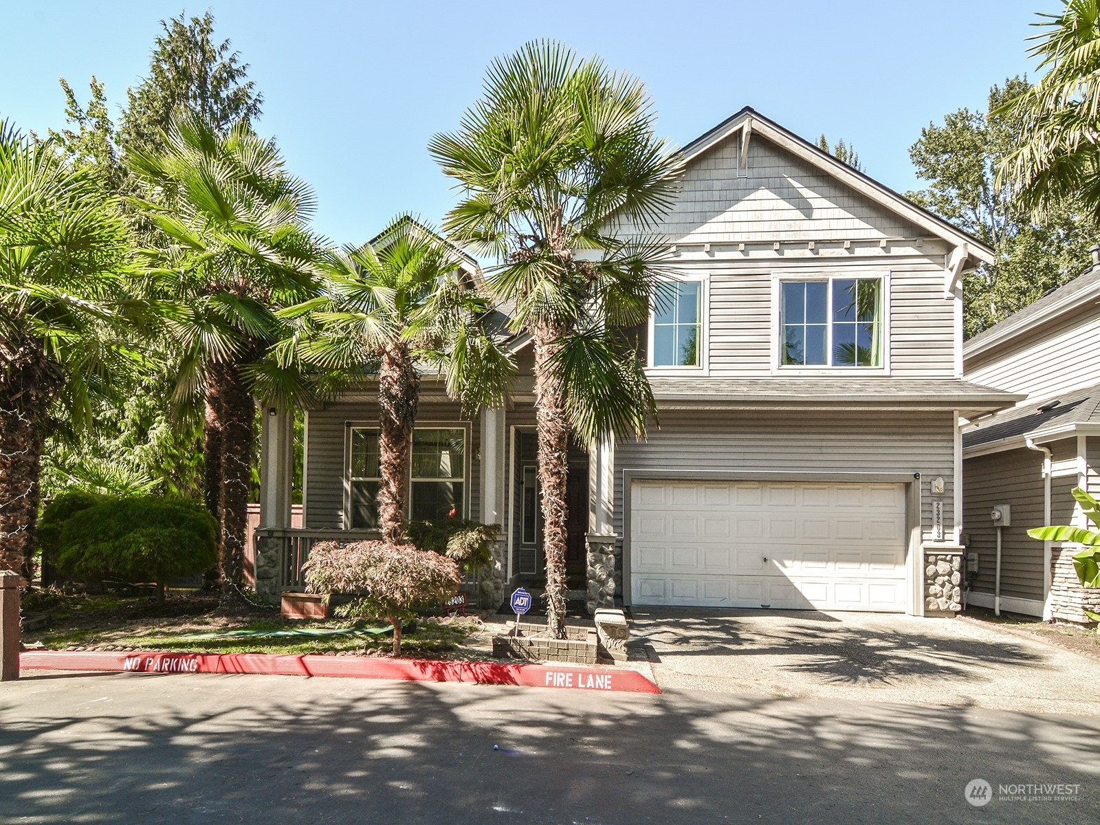 Property Photo: 23203 50th Avenue S WA 98032