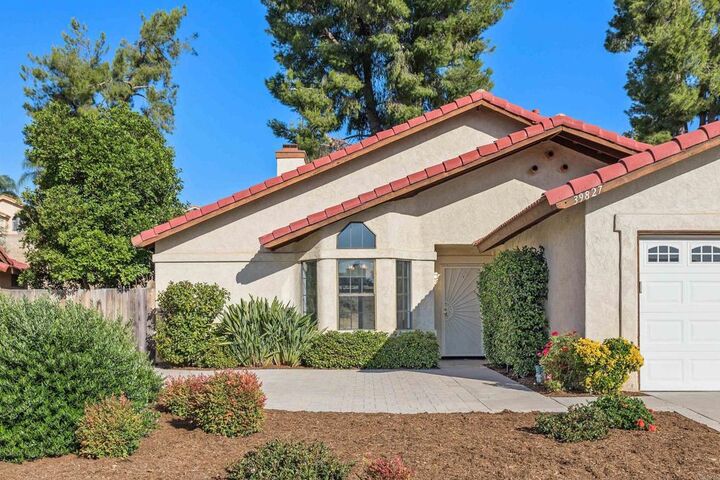 Property Photo:  39827 Old Carriage Road  CA 92563 