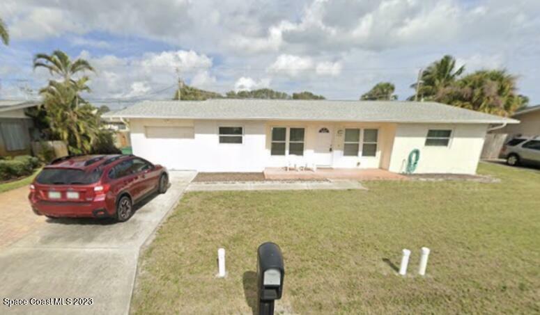Property Photo: 390 Cassia Boulevard FL 32937