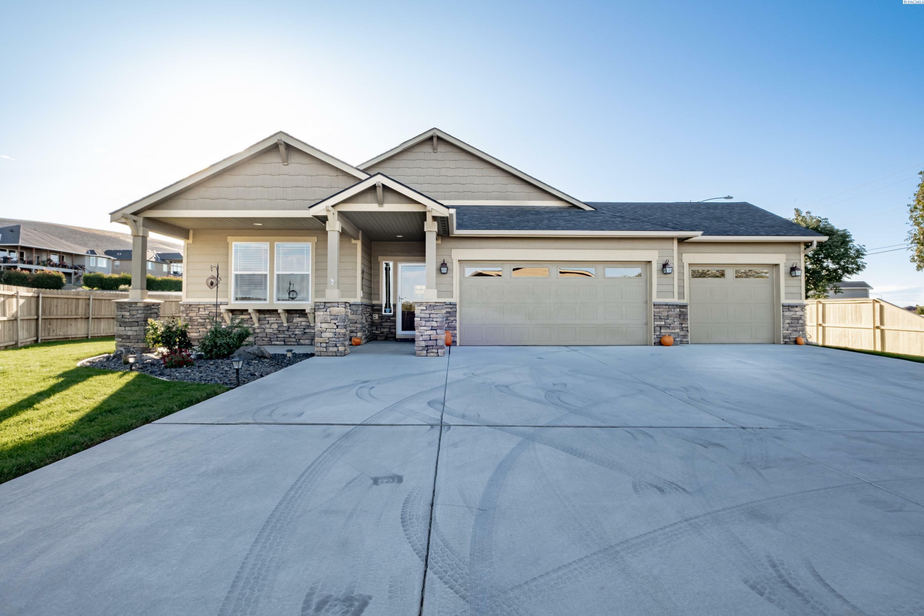 2339 W 45th Avenue  Kennewick WA 99337 photo