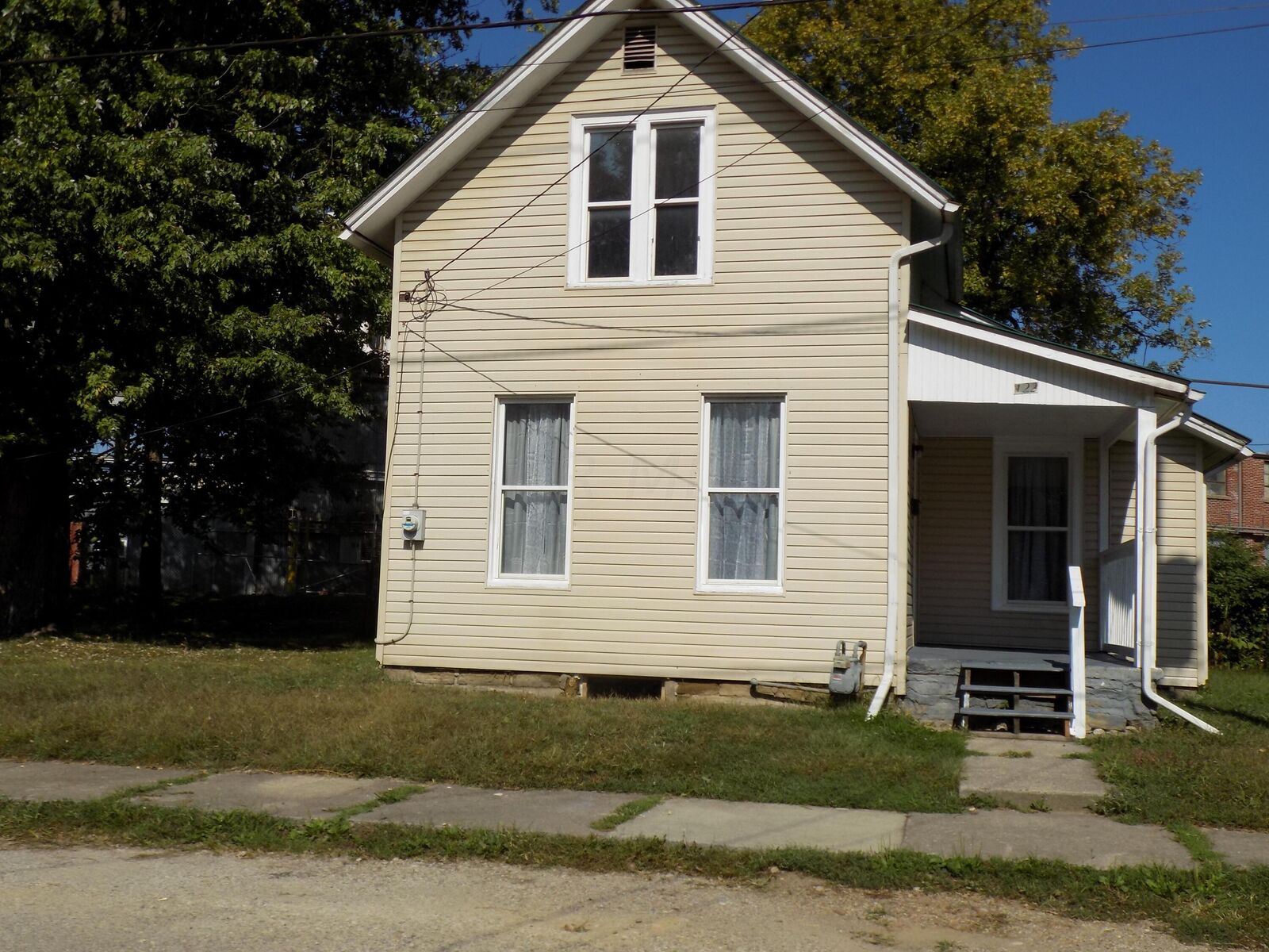 Property Photo: 122 W Poplar Avenue OH 43055