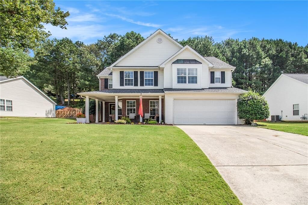 Property Photo: 5521 Skylar Creek Lane GA 30518