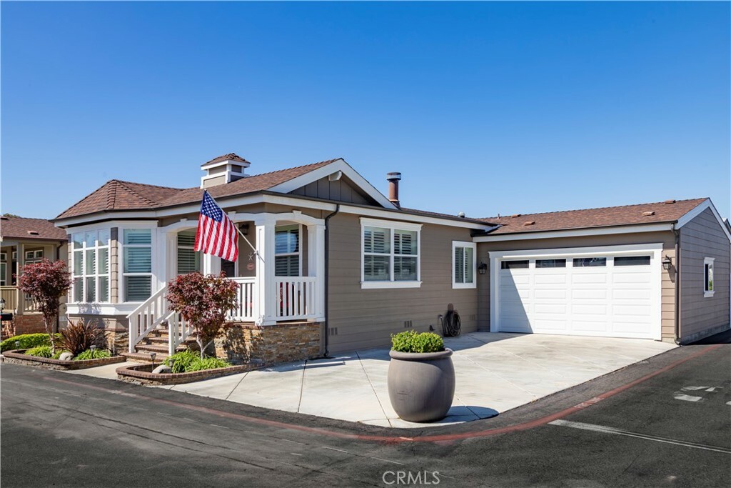 Property Photo:  16401 Haiku Lane  CA 92649 