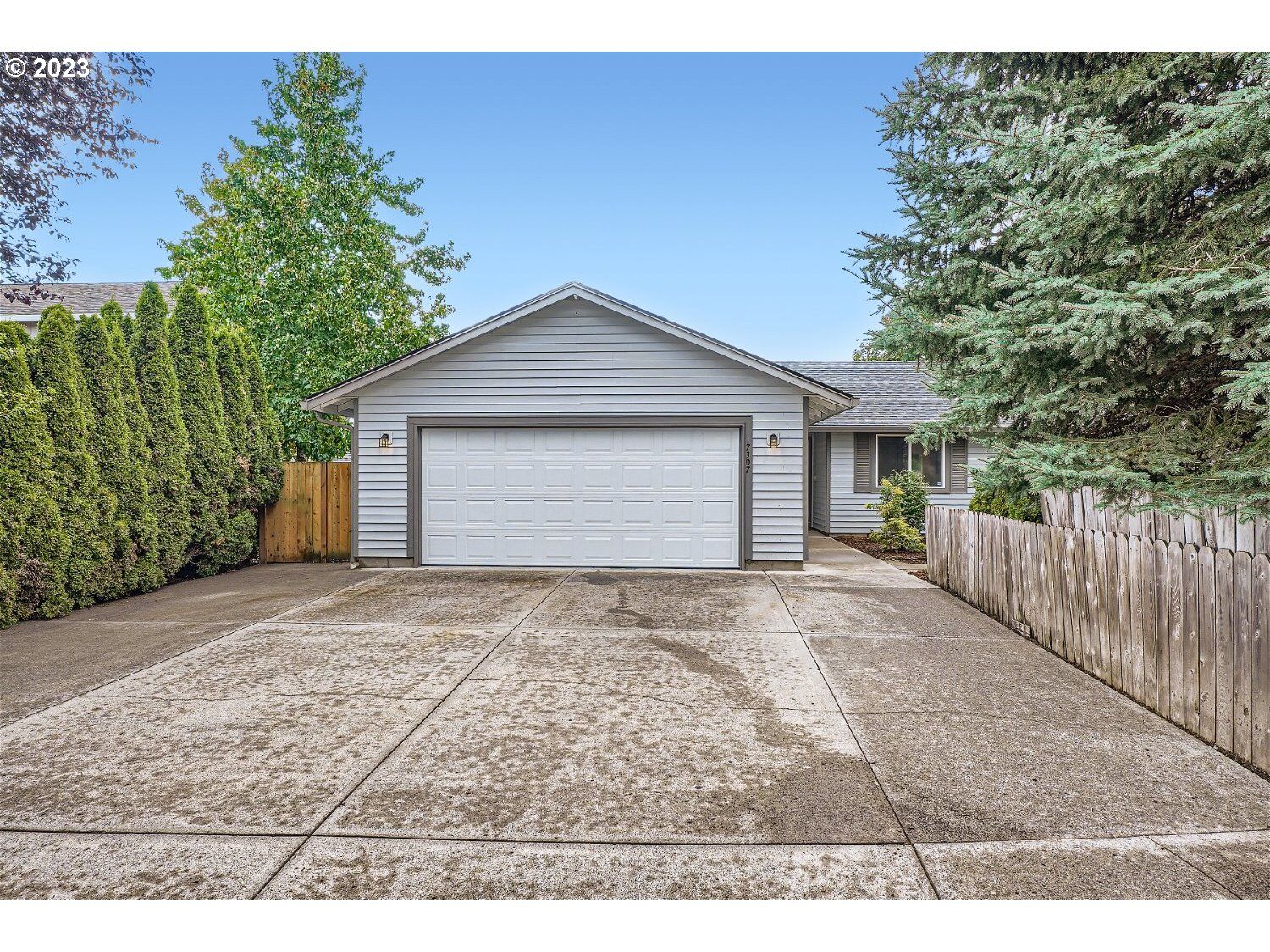 Property Photo: 17307 SE 2nd St WA 98683
