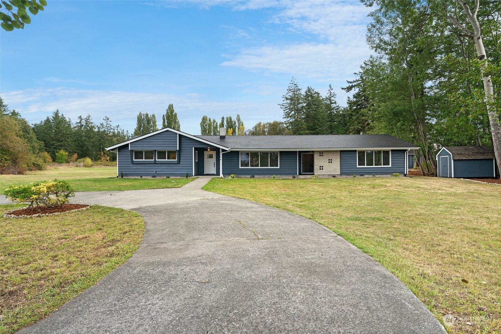 House for sale in Oak Harbor 2704 Crescent Acres Road, Oak Harbor, WA