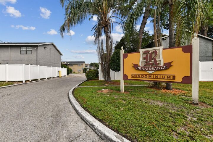 Property Photo:  202 Pine Tulip Court 101  FL 33612 
