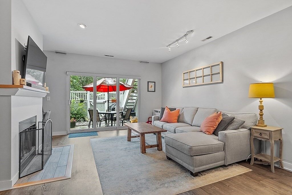 Property Photo:  20 Ship Avenue 10  MA 02155 