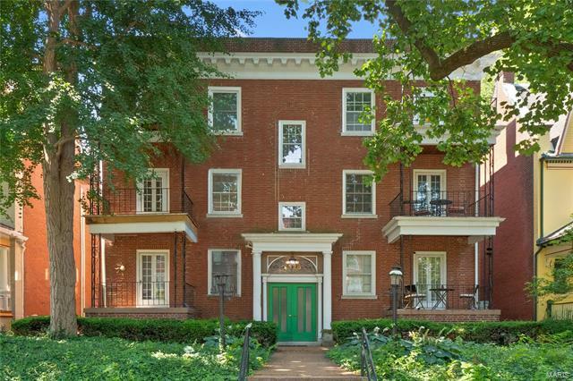 Property Photo: 4530 McPherson Avenue 3W MO 63108