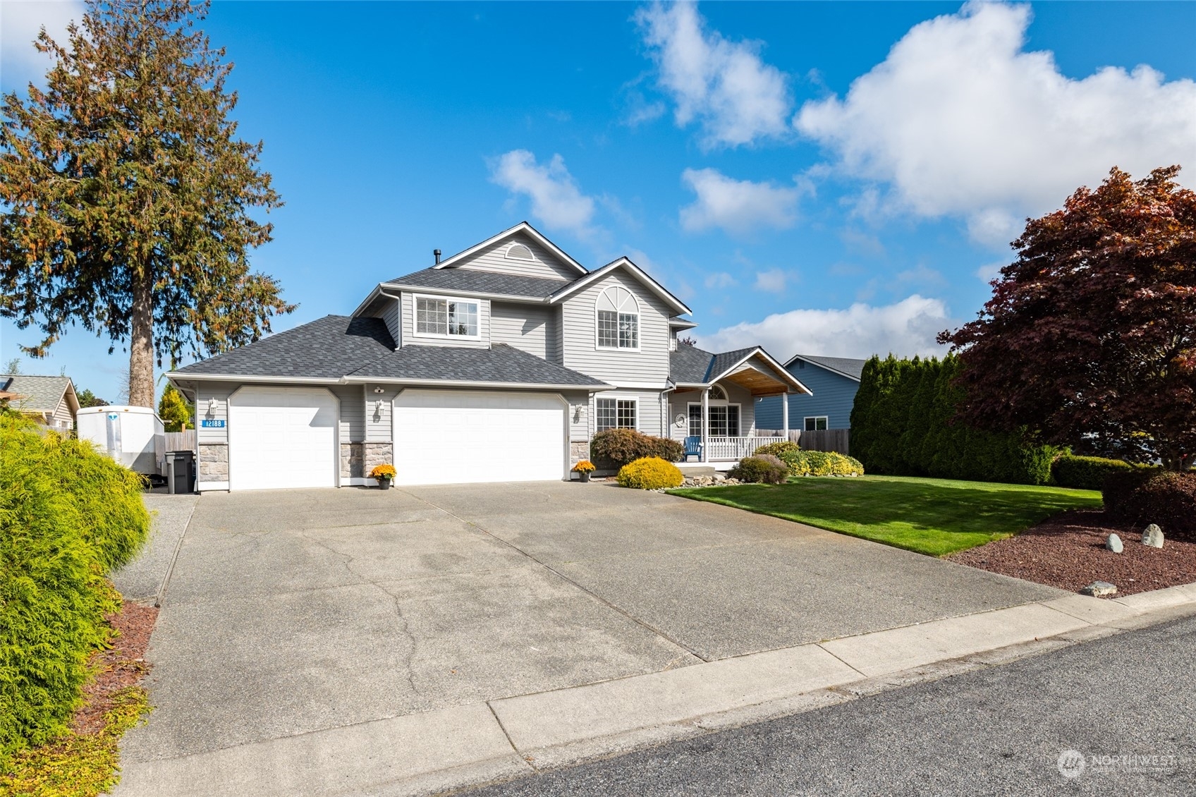 Property Photo:  12188 Bayhill Drive  WA 98233 