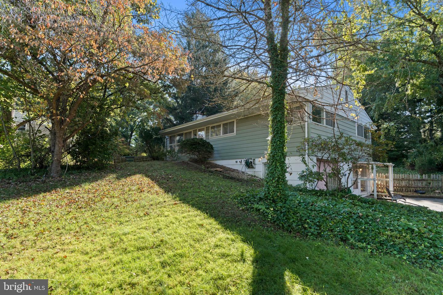 Property Photo:  106 Judith Lane  PA 19063 