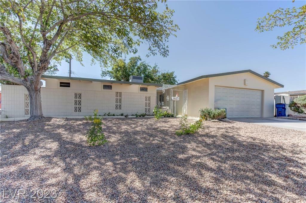 Property Photo:  5305 Holmby Avenue  NV 89146 