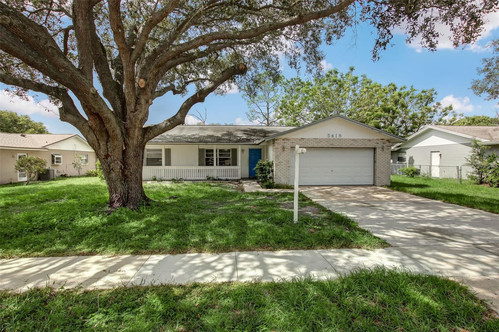 Property Photo: 5418 Tangerine Avenue FL 32792