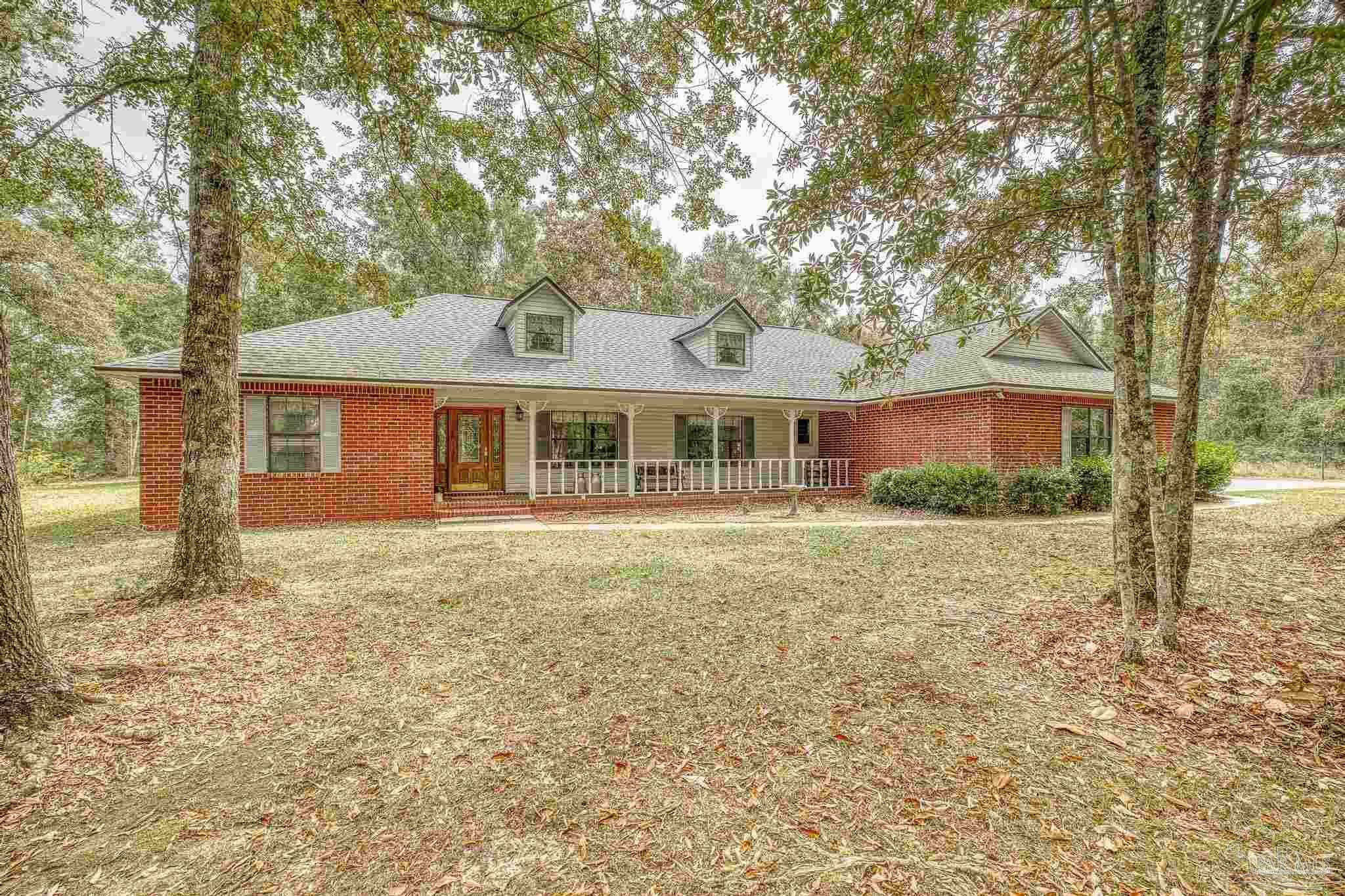 Property Photo: 4000 S Hwy 99 FL 32568